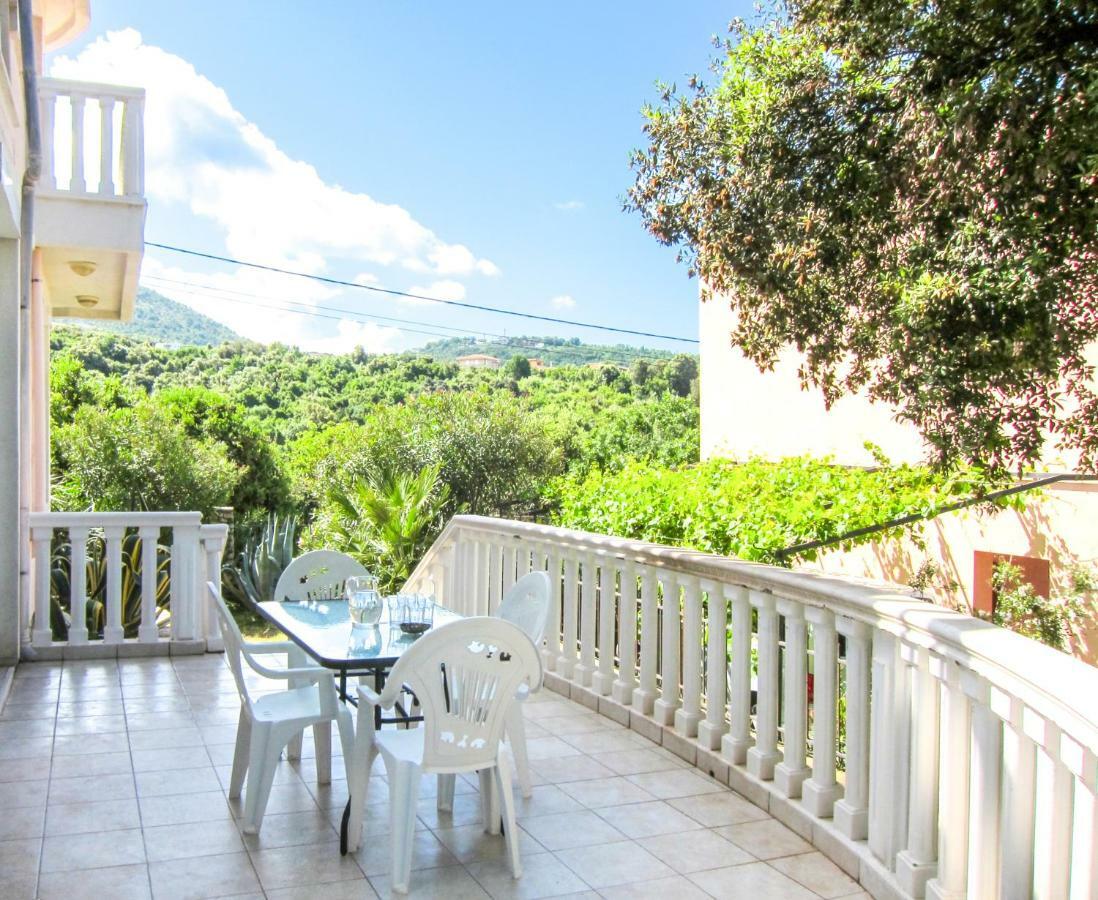 Villa Rossa Utjeha-Bušat Extérieur photo