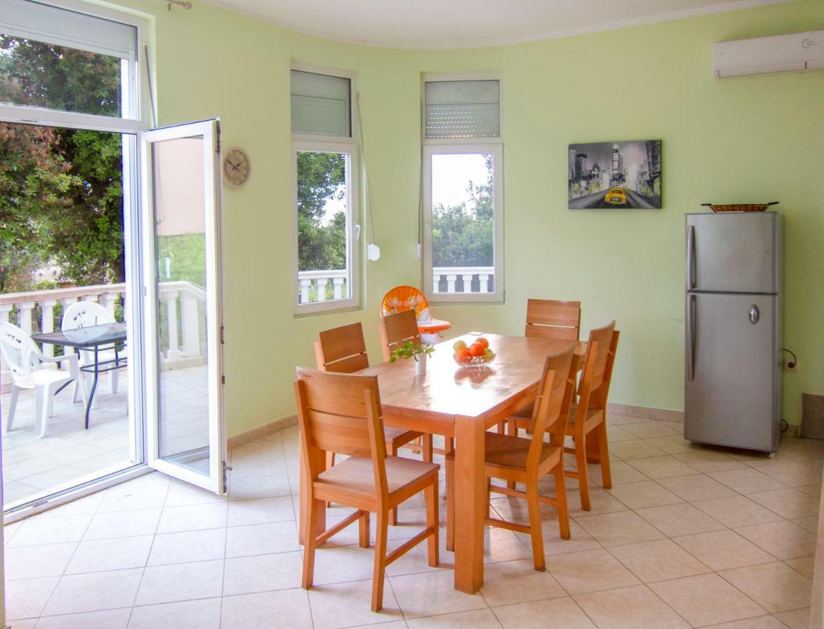 Villa Rossa Utjeha-Bušat Extérieur photo